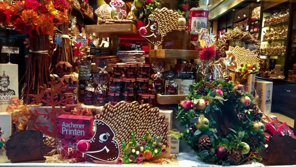 Aachen Akwizgran atrakcje zwiedzanie zwiedzać piernik nobis printen