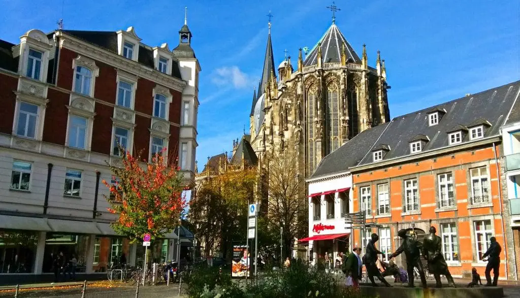 Aachen Akwizgran atrakcje zwiedzanie zwiedzać katedra karola wielkiego