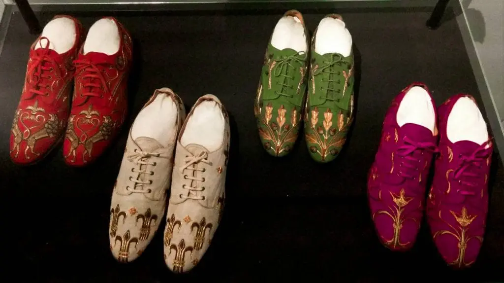 Aachen Akwizgran atrakcje zwiedzanie zwiedzać skarbiec katedralny