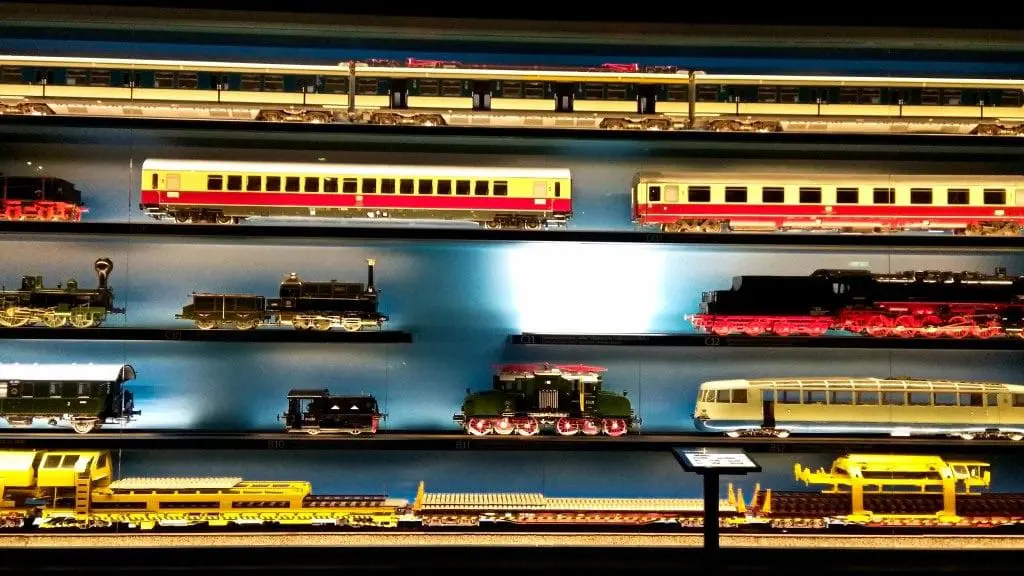 DB Museum Norymberga pociągi, Deutsche Bahn, skansen kolejowy, muzeum transportu, makiety kolejowe, Niemcy, Bawaria