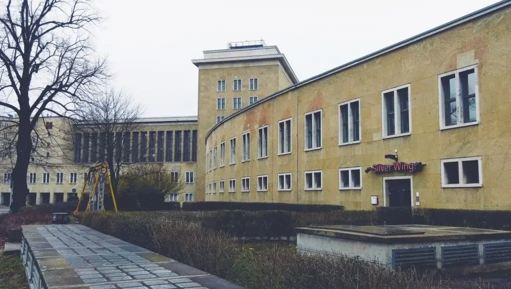 Berlin Tempelhof zwiedzanie. Nieoczywiste atrakcje Berlina. Berlin alternatywny