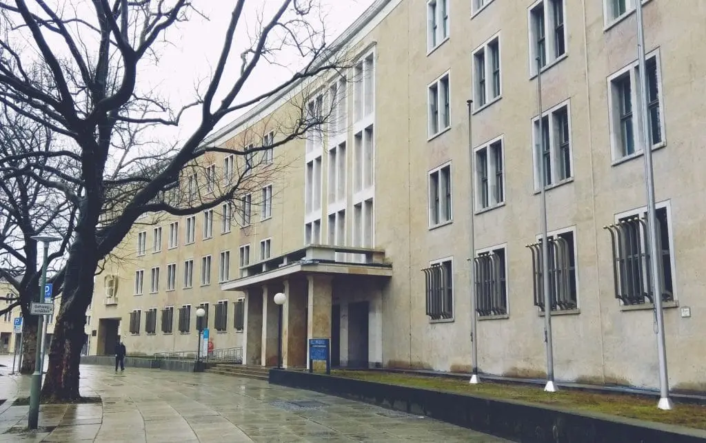 Berlin Tempelhof zwiedzanie. Nieoczywiste atrakcje Berlina. Berlin alternatywny