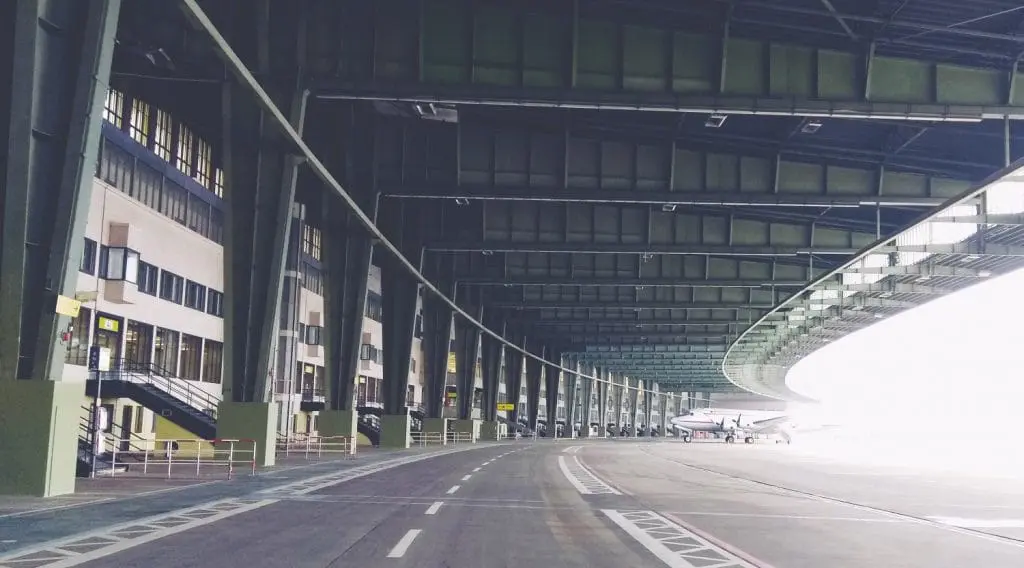 Berlin Tempelhof zwiedzanie. Nieoczywiste atrakcje Berlina. Berlin alternatywny