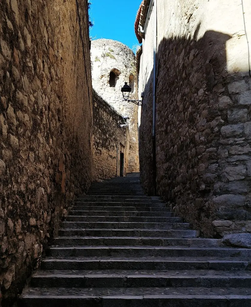 Średniowieczne zabytki Girony. Girona co robić. Co zwiedzić w Gironie. Girona atrakcje turystyczne