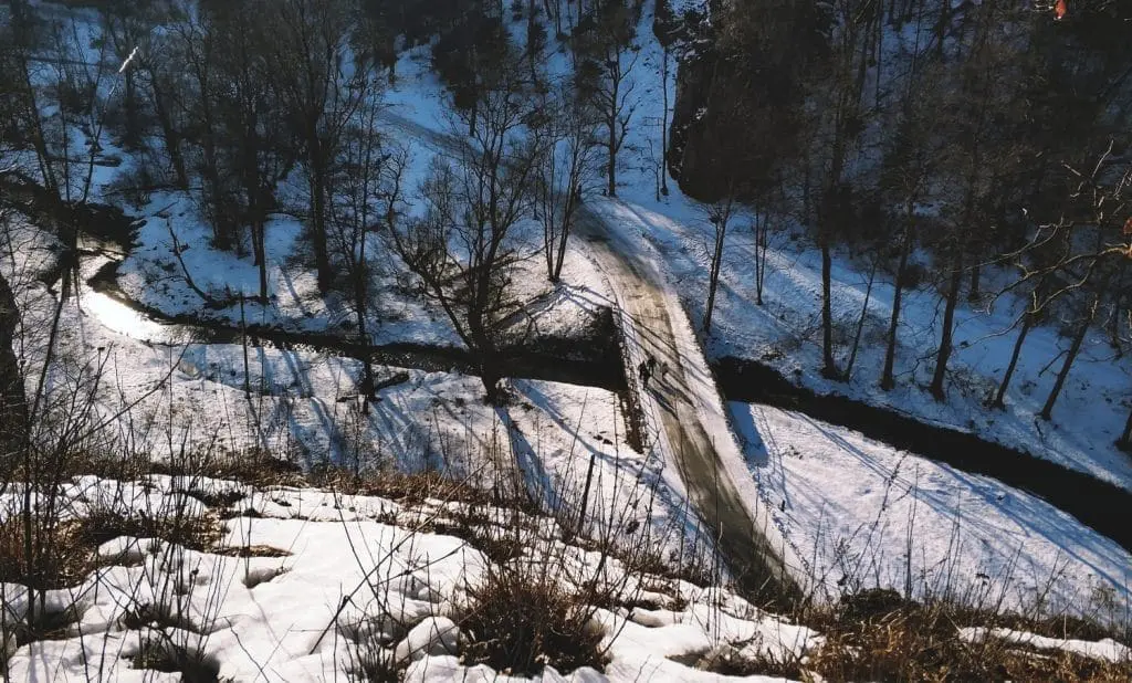 Ojcowski Park Narodowy zimą. Szlaki w ojcowie. Jednodniowe wycieczki w okolice Krakowa