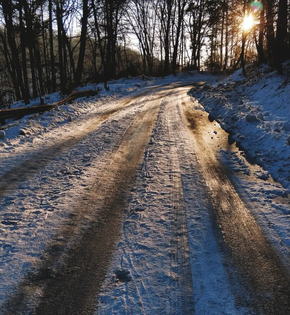 Ojcowski Park Narodowy zimą. Szlaki w ojcowie. Jednodniowe wycieczki w okolice Krakowa