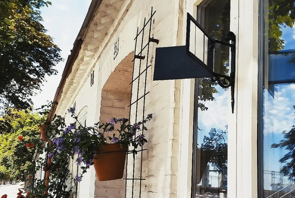 Zwiedzanie Ystad. Co robić w Ystad. Co warto zobaczyć w Skanii. Atrakcje turystyczne Ystad. Architektura szachulcowa Szwecja.