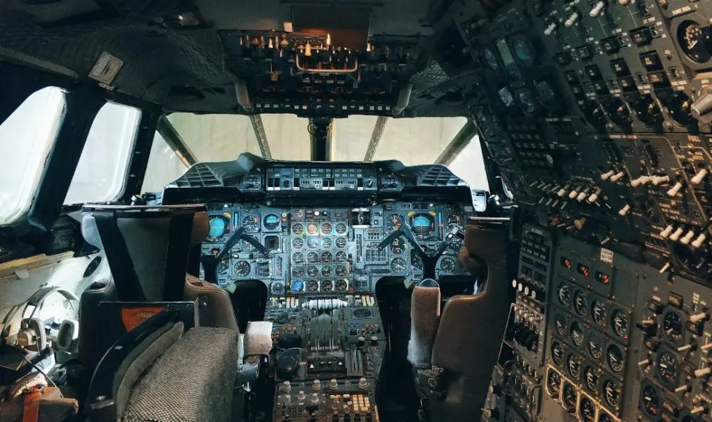 Co w środku Concorde'a. Concorde G-BOAA. Muzeum Lotnictwa w Szkocji. Atrakcje w okolicy Edynburga