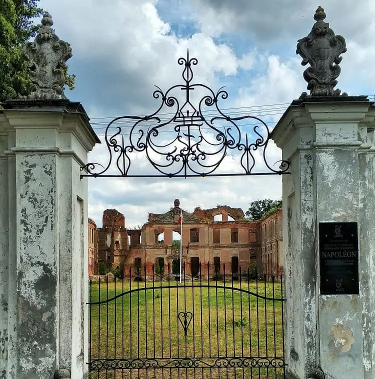 Kamieniec koło Susza. Pałac Finckenstein