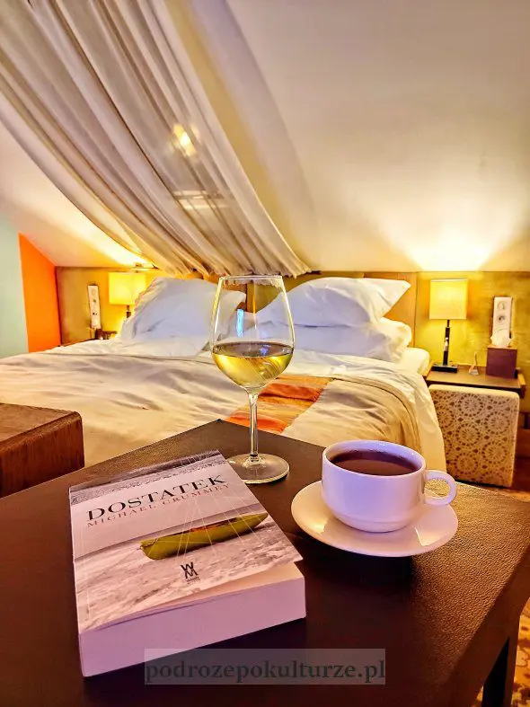 Pokój standard w hotelu Bristol Tradition and Luxury w Rzeszowie