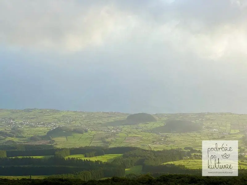 Miradouro da Serra de Santa Bárbara - widok z najwyższego punktu wyspy Terceira
