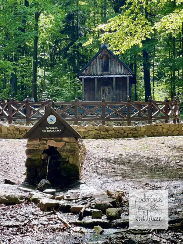 Świętokrzyski Park Narodowy źródło św. Franciszka