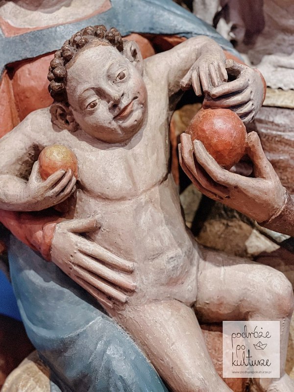 Muzeum Miejskie Żywiec - dzieciątko Jezus, fragment gotyckiej rzeżby