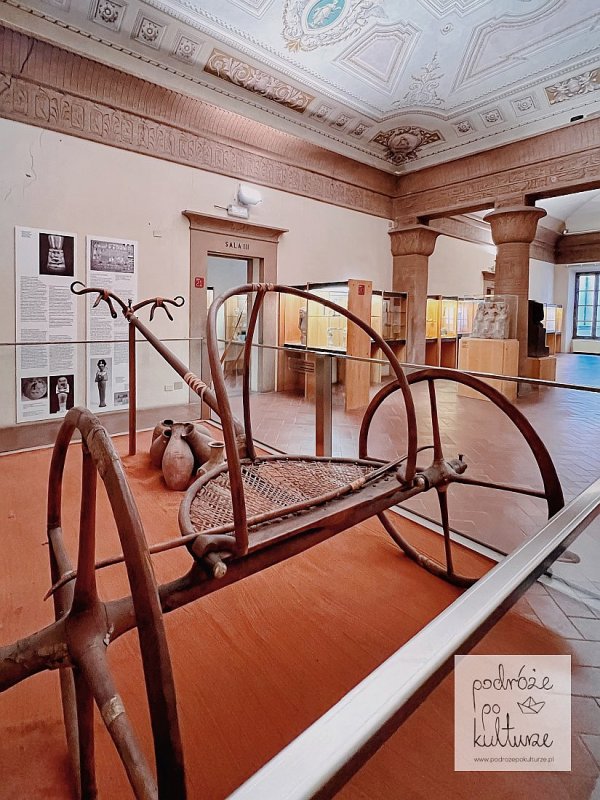 Muzeum Archeologiczne we Florencji. Rydwan egipski z czasów starożytnych
